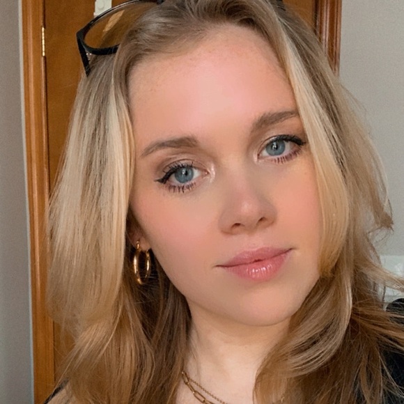 Meet your Posher, Reagan - Picture 1 of 6